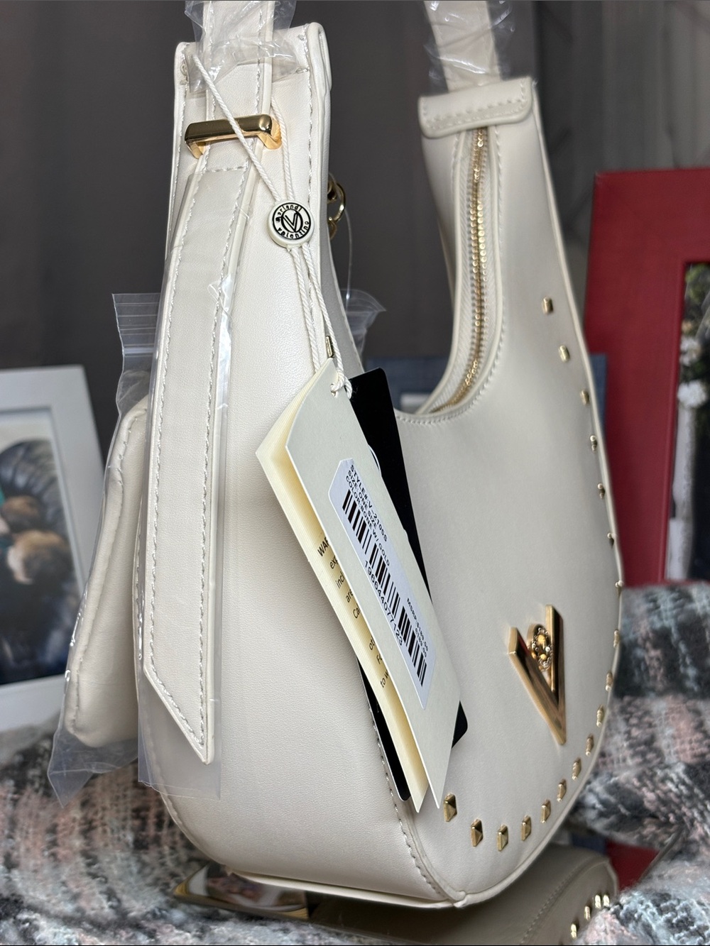 Valentino Orlandi White Hobo Bag with Coin Pouch - Picture 4 of 11